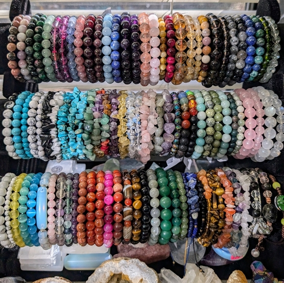 Crystals & Gemstones LIVE LISTING - Picture 4 of 8